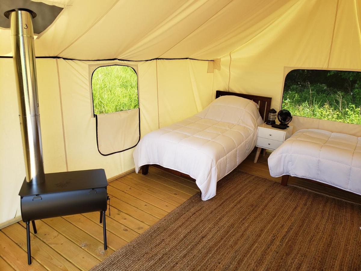 Off Map Glamping South Haven